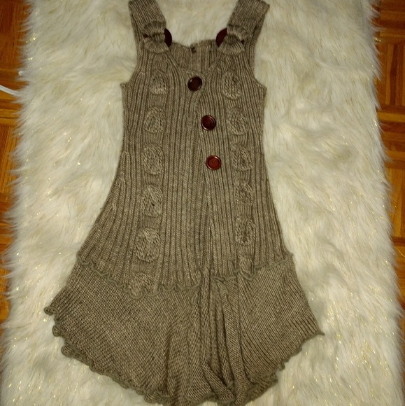 Free People Sweaters - Super cute button open sweater